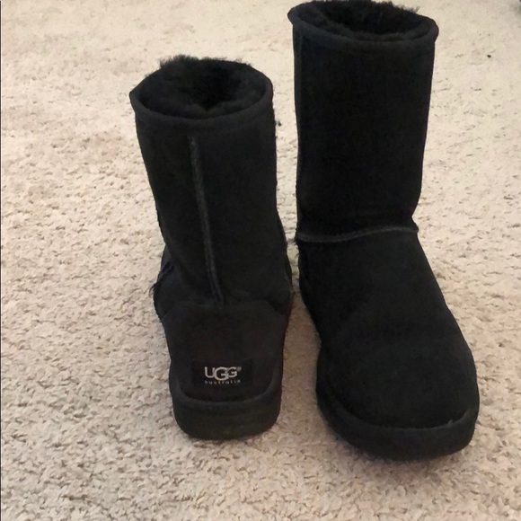 Black Ugg boots - Picture 3 of 4